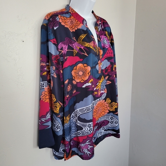 Natori Women's Large Long Sleeve Blouse V-neck Top Blue Purple Floral Print - Picture 9 of 9